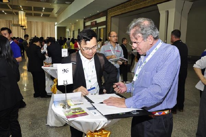 Đơn vị mua và bán gặp mặt trong phiên trao đổi nhanh tại Đại hội AGTC 2016 tại Chiang Mai, Thái Lan
