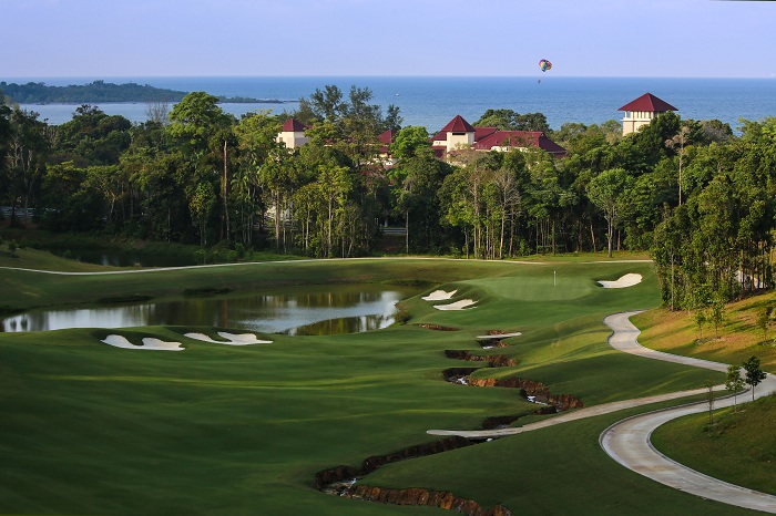 The Els Club Desaru Coast Valley Course's stunning 11th hole1