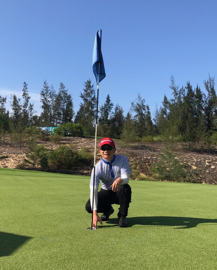 Golfer Lưu Hải Ninh