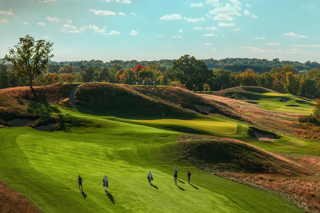 hole at Erin Hills a (Hurdzan/Fry and Ron Whitten design) daily fee golf course in Erin, Wisconsin. September, 2010. PM shoot. Photo by Paul Hundley.