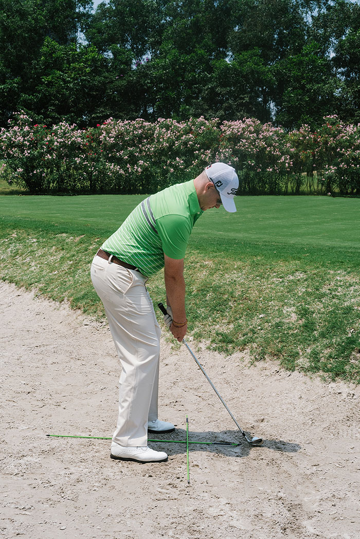 Giải cứu bóng trong fairway bunker