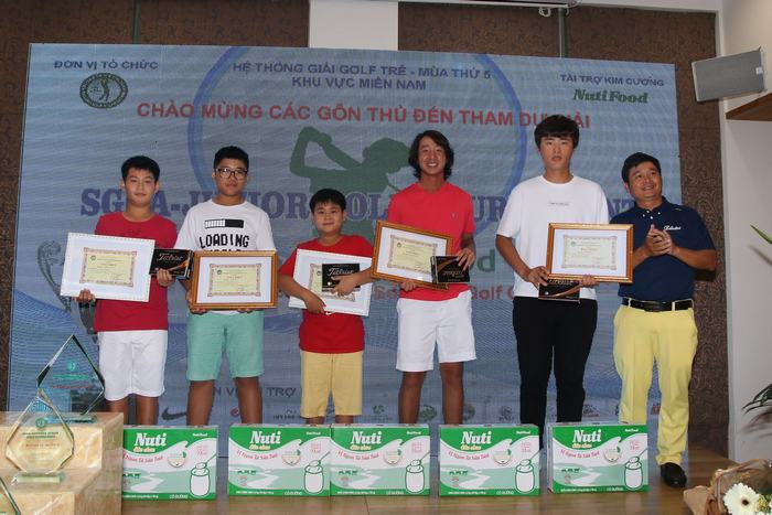Kang Seok vô địch SGGA-Junior Golf Tournament-Tranh cúp Nutifood