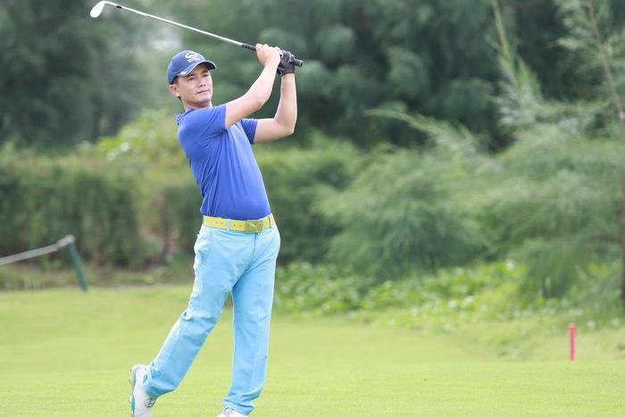 Golfer Nguyễn Gia Hồng