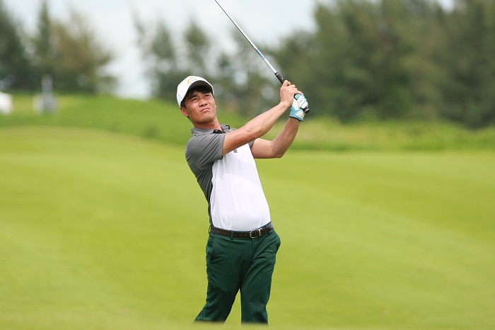 Golfer Doãn Văn Định đang xếp vị trí thứ 2 với điểm -1. (Ảnh: DUy Dương)