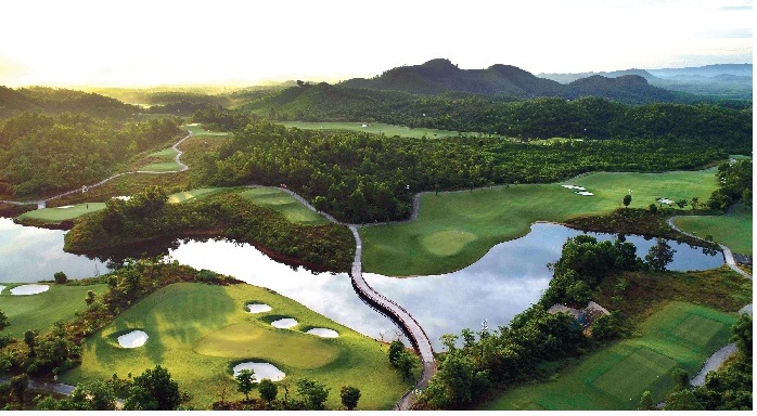 BÀ NÀ HILLS được vinh danh ” Sân Golf tốt nhất Châu Á”