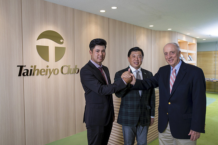 Từ trái sang phải Hideki Matsuyama, CEO Shun Han, and Rees Jones