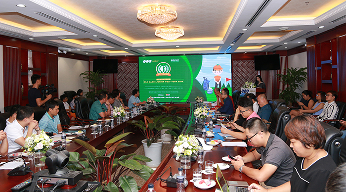 Toàn cảnh buổi họp báo 