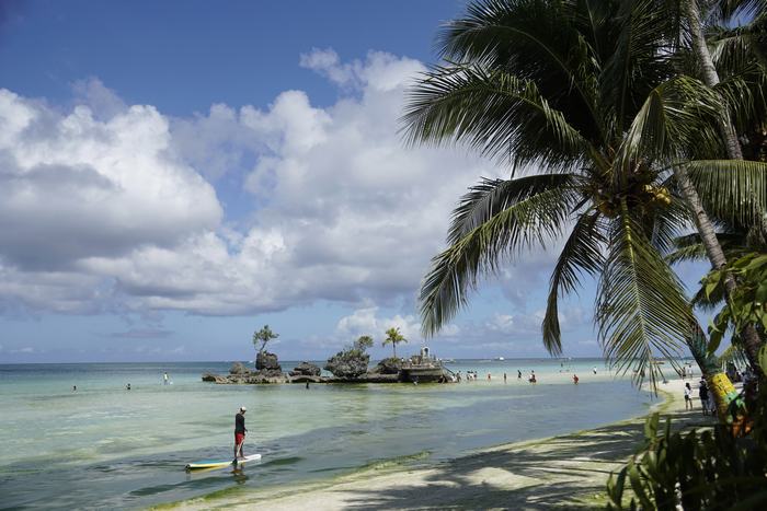 Bãi tắm White Beach nổi tiếng ở Boracay