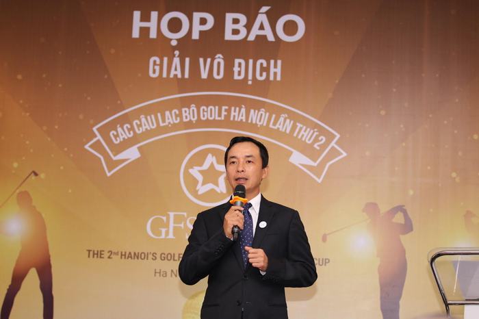 Ông Lê Hùng Nam - Giám đôc giải tại buổi họp báo