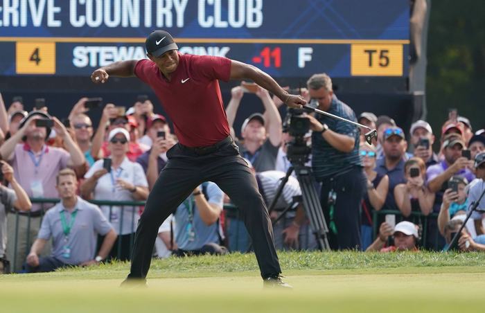 Tiger Woods khiến golf trở nên hoàn hảo 