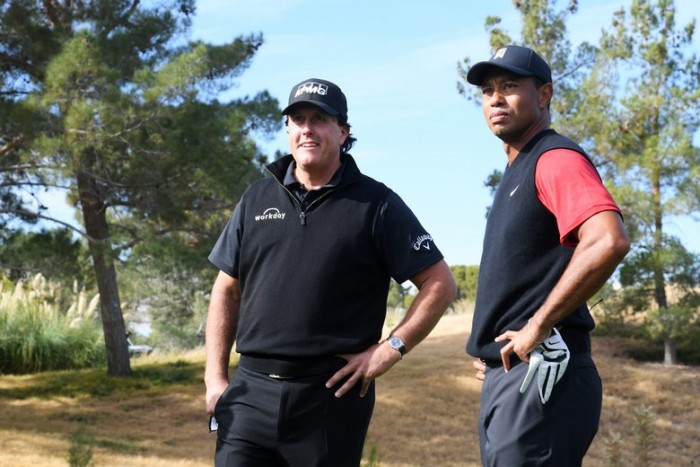 Phil Mickelson và Tiger Woods