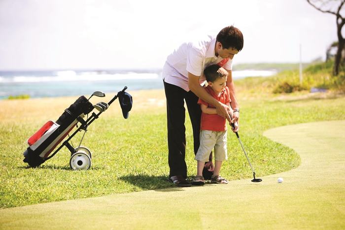 Golf gia đình – gắn kết yêu thương