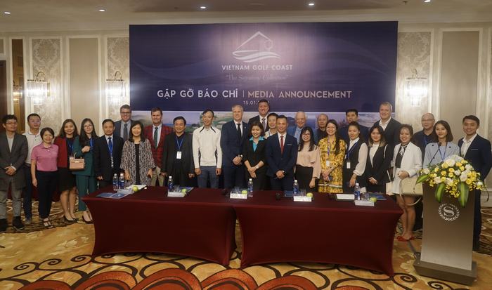 Participants at the media annoucement of Vietnam Golf Coast