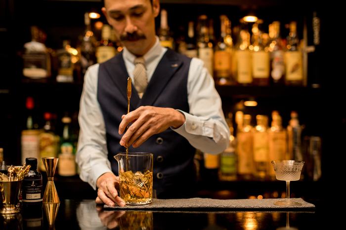 Metropole Hanoi Welcomes Guest Mixologist Rogerio