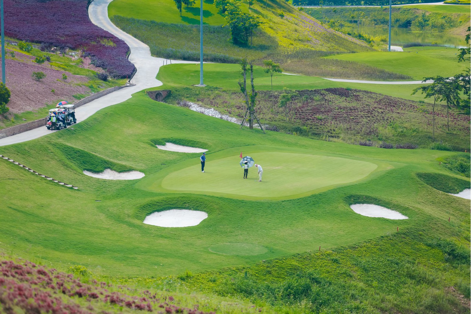 Sân golf Yên Dũng từ một góc nhìn