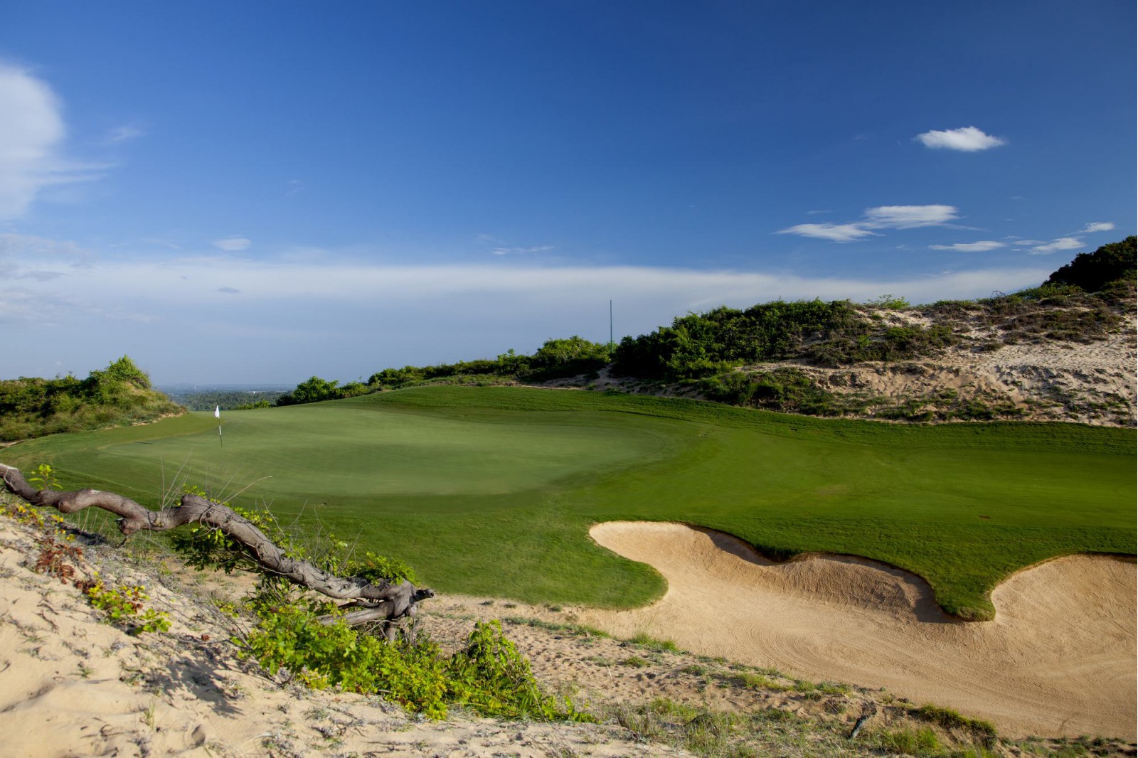 Hole 15th - The Bluffs