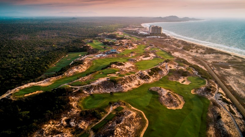 The Bluffs là một trong những sân golf ven biển đáng trải nghiệm nhất châu Á.