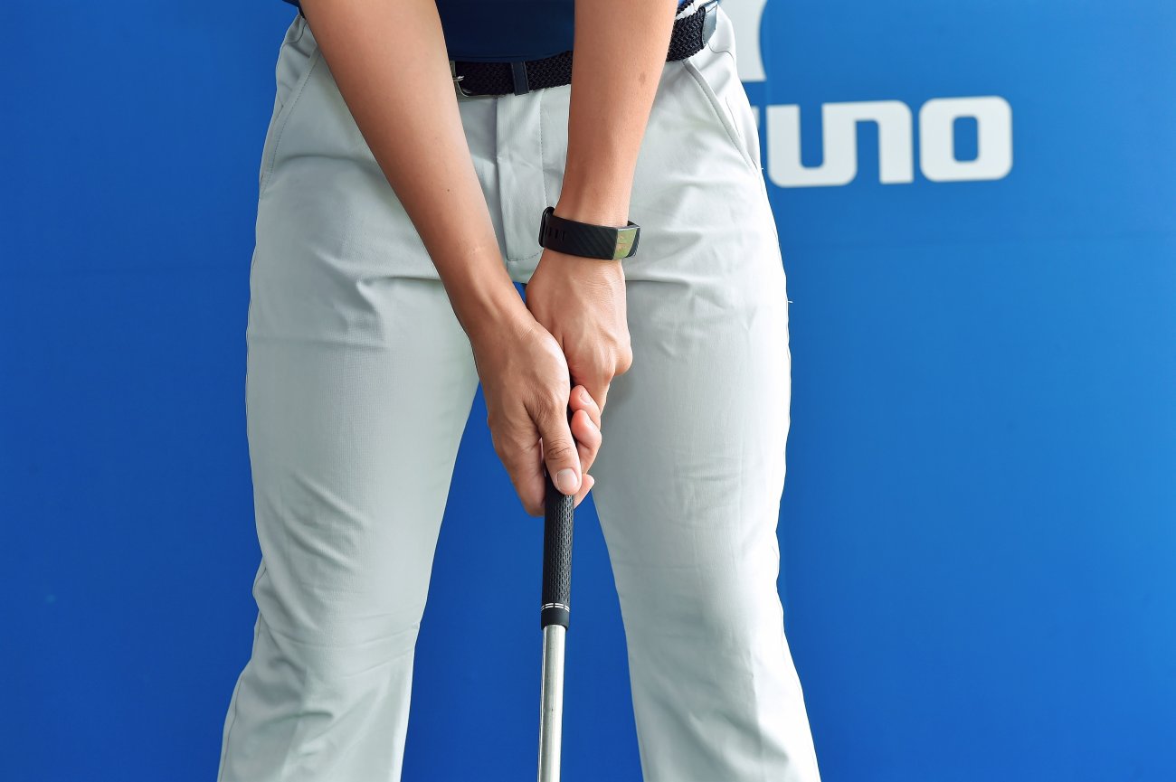 Cách cầm grip và đưa gậy dễ dàng