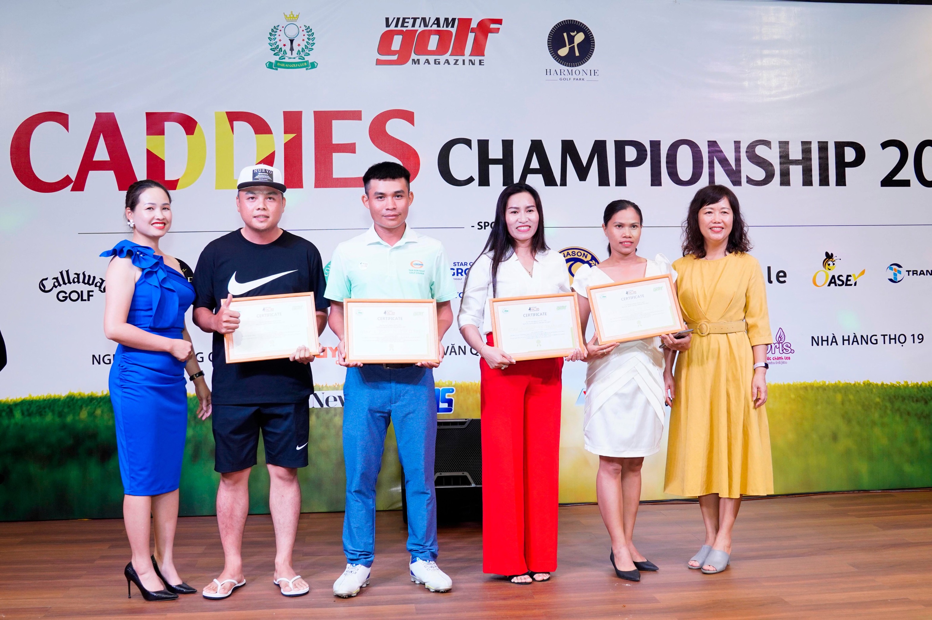 Các caddie khu vực miền Nam giành suất tham dự International Caddie Tournament tại Thái Lan: Nguyễn Khoa Nam (vô địch), Trần Hữu Tài (nhất Bảng A), Đinh Thị Hương (nhất bảng Nữ) và Phan Thị Hằng (nhì bảng Nữ).