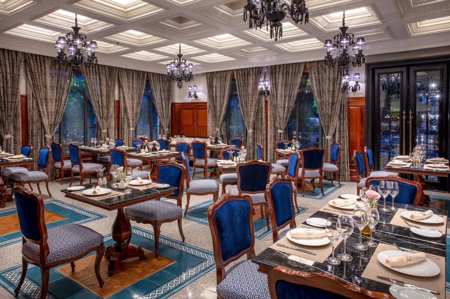 Nhà hàng fine dining sang trọng phong cách Ý – Olivio