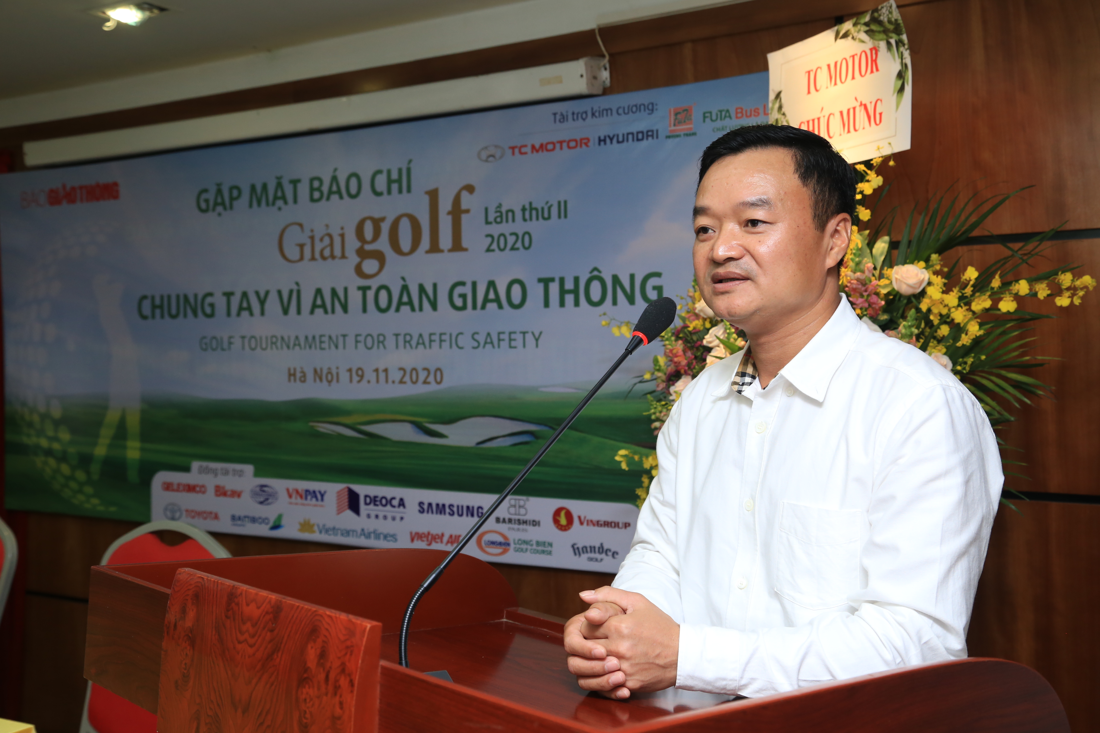 Ông Nguyễn Bá Kiên - Tổng Biên tập báo Giao thông phát biểu tại buổi gặp mặt báo chí