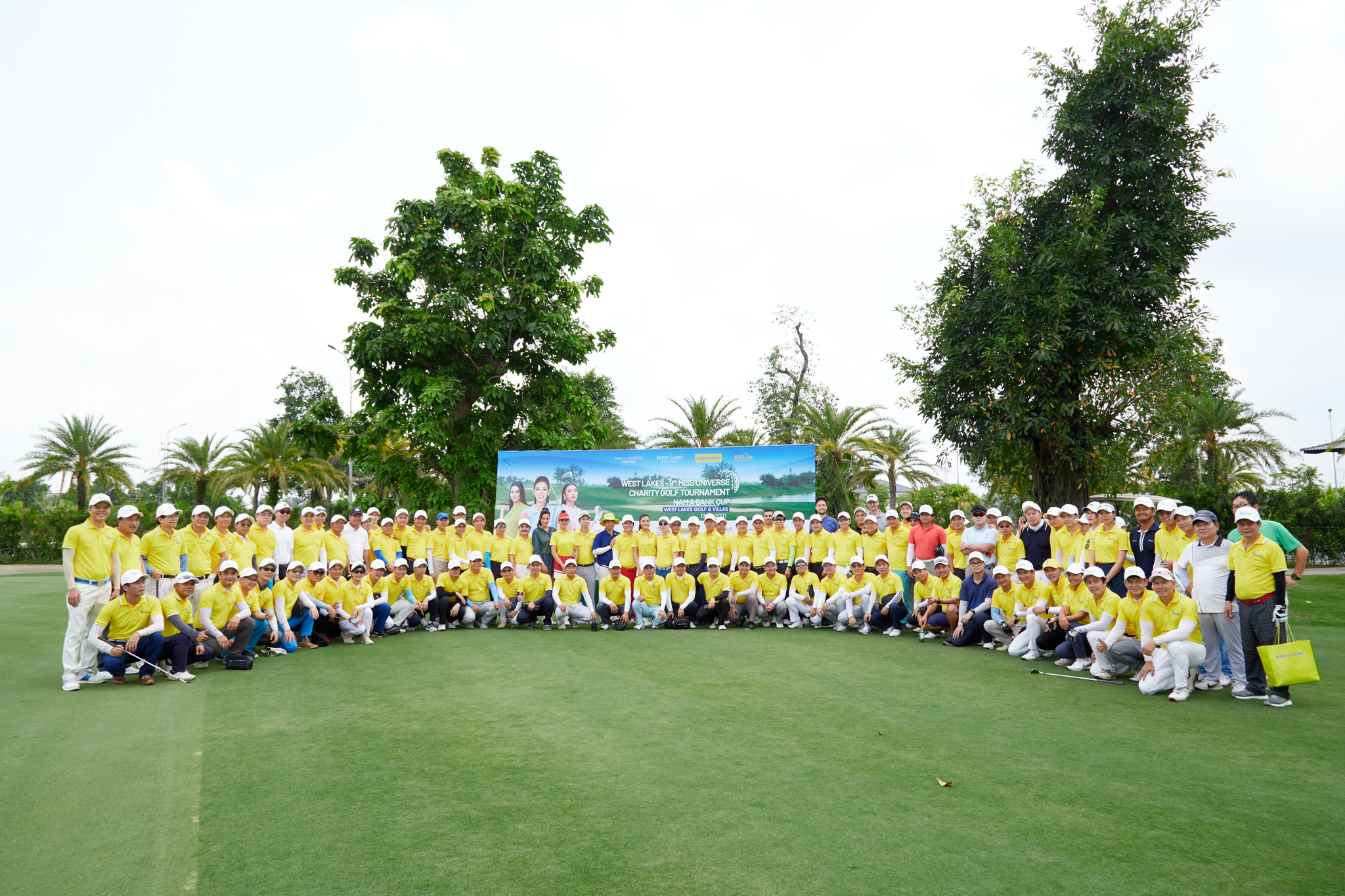 Hơn 160 golfer tham gia giải đấu tại sân golf West Lake