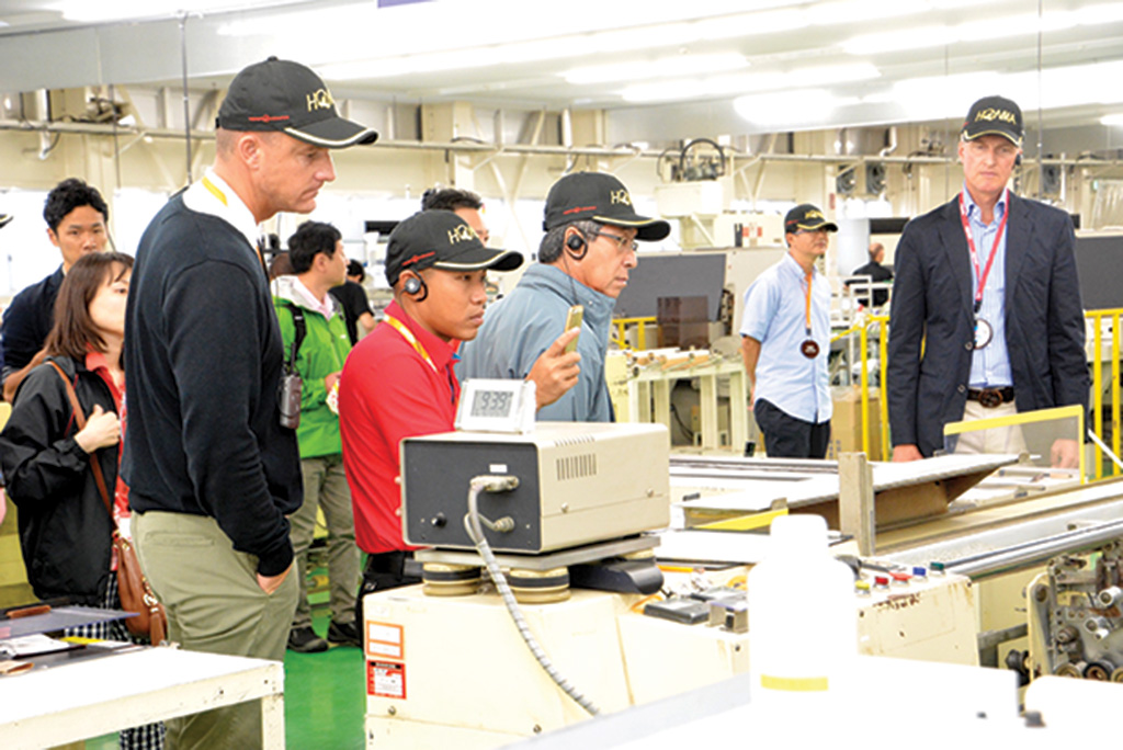 Trần Quang Vinh - người Việt Nam đầu tiên được tham quan nhà máy Honma tại Sakata, Nhật Bản
