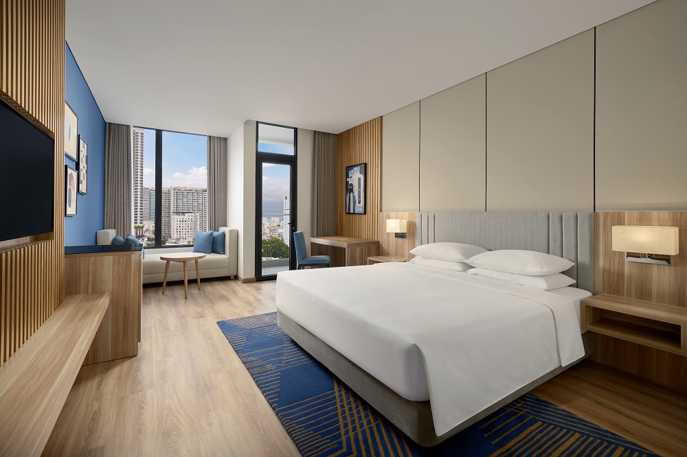 Four_Points_by_Sheraton_Nha_Trang_Deluxe_Room.jpg (152 KB)