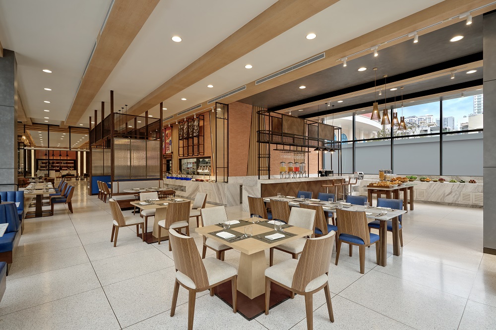Four_Points_by_Sheraton_Nha_Trang_The_Mesh_2.jpg (239 KB)