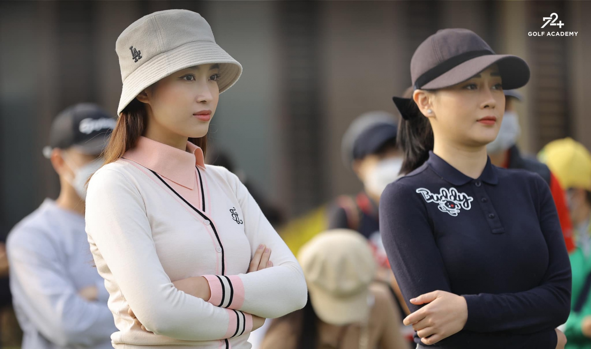 Hoa hậu Mỹ Linh, diễn viên Phương Oanh khoe sắc trên sân golf