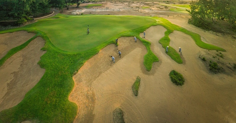 Tình hình bảo trì các sân golf trong mùa dịch