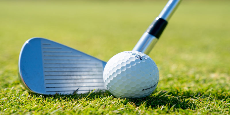 Bài tập golf: Sửa lỗi shank bóng với 2 quả bóng golf