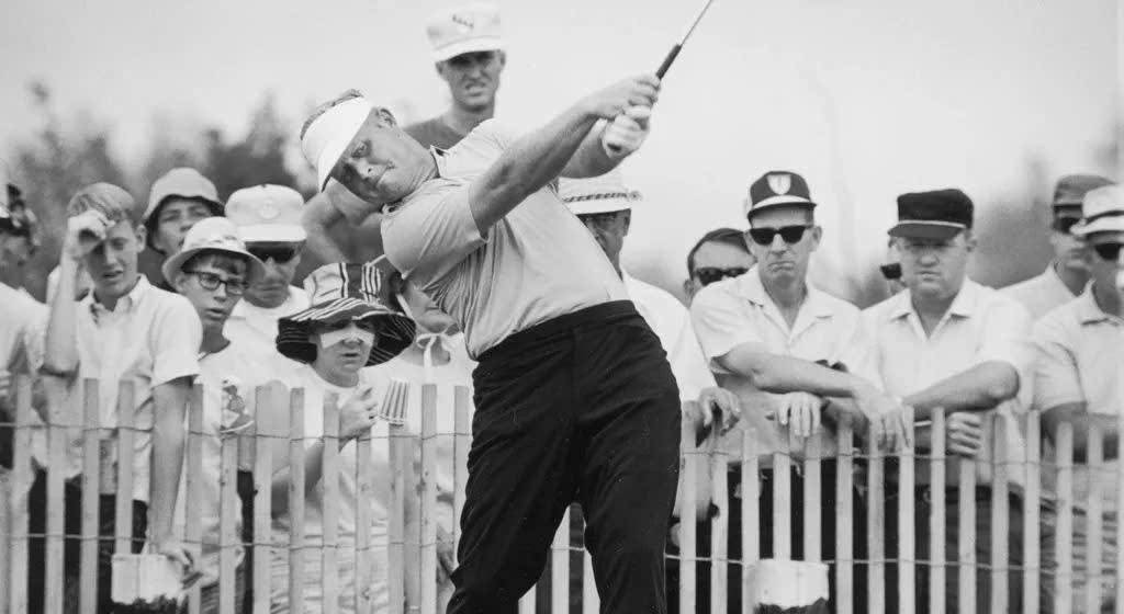 Nếu sử dụng thiết bị golf tối tân, Nicklaus có thể phát bóng xa đến mức nào?