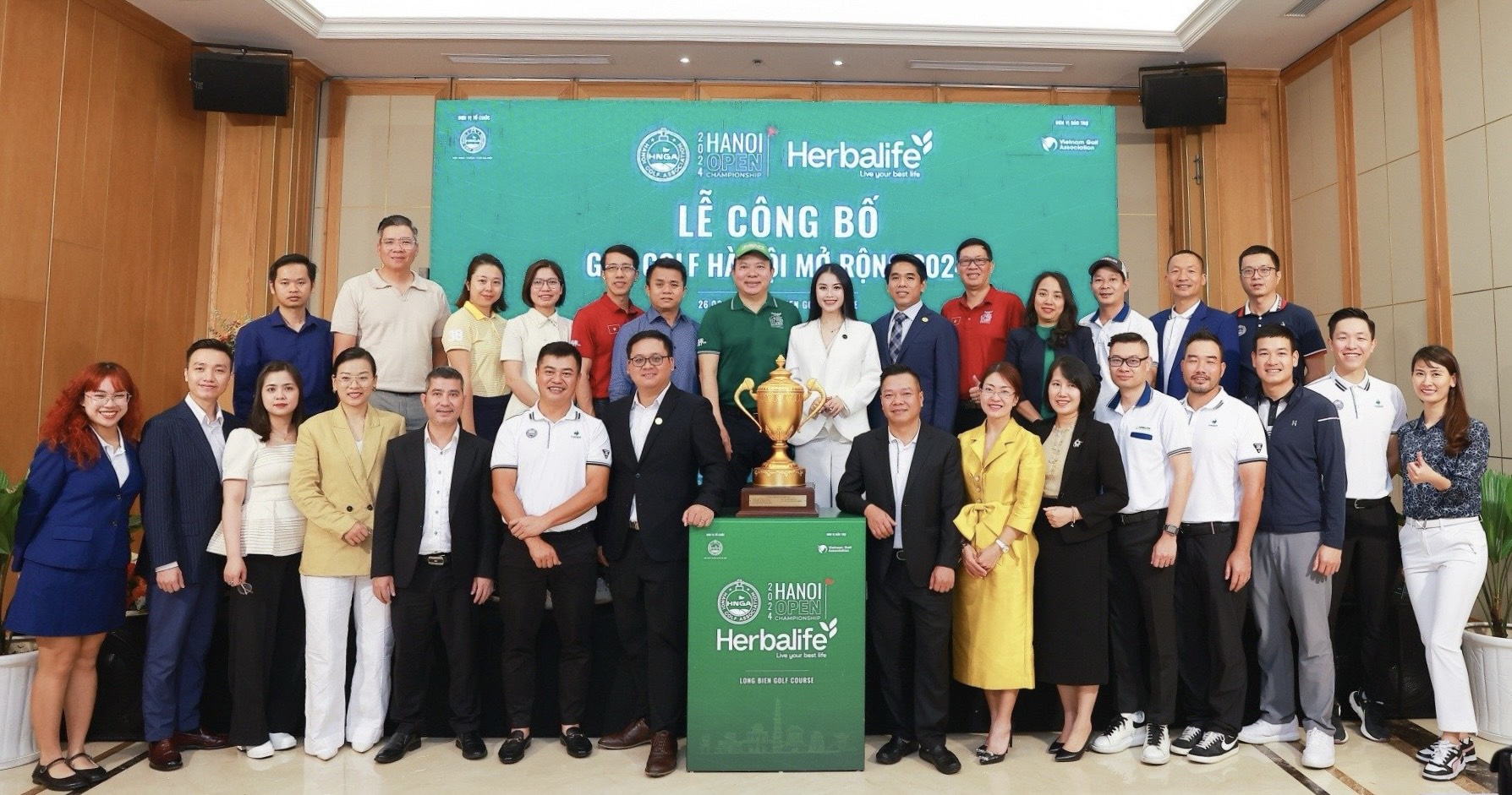Khởi động tuần lễ Hà Nội Mở rộng - Herbalife Cup 2024