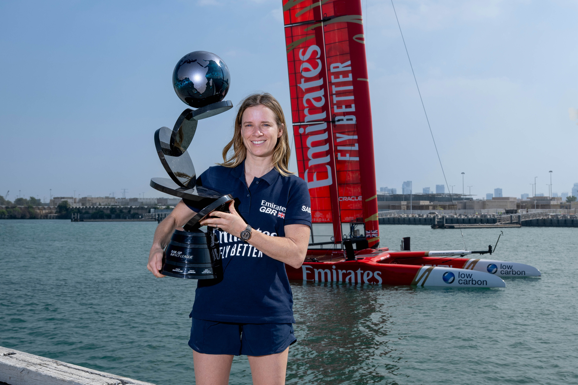 Copy_of_ROLEX_TESTIMONEE_HANNAH_MILLS_WITH_THE_SAILGP_IMPACT_LEAGUE_TROPHY_AS_EMIRATES_GBR_SAILGP_TEAM_CLAIM_CONSECUTIVE_TITLES.jpg (696 KB)