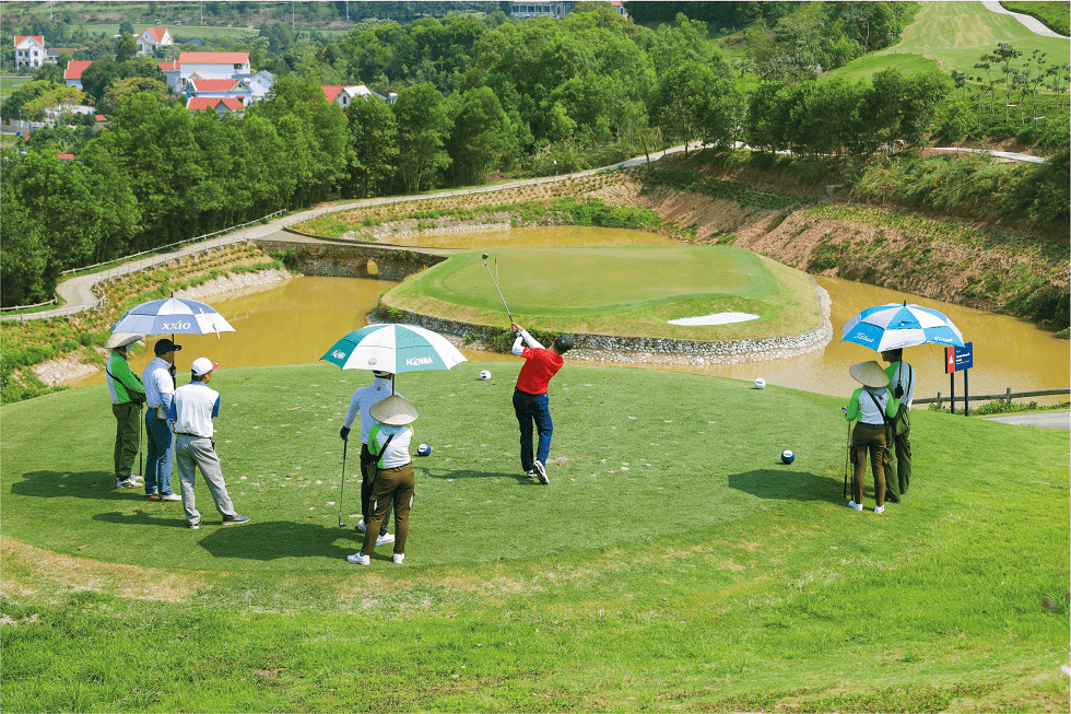 thap-ky-bung-no-cua-golf-tai-viet-nam-thi-truong-golf-viet-nam-moi-nhat-nam-2022-1-1.png (1.63 MB)