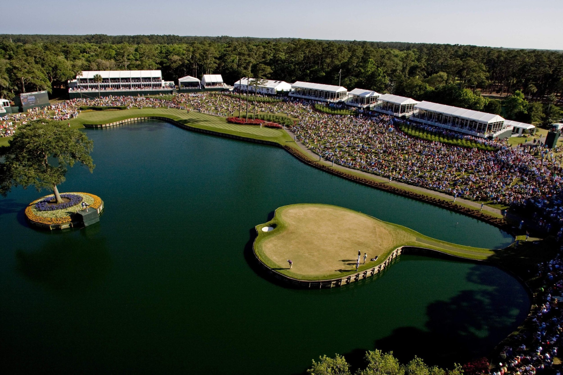 tpc_sawgrass_stadium_Players_cha.jpg (956 KB)