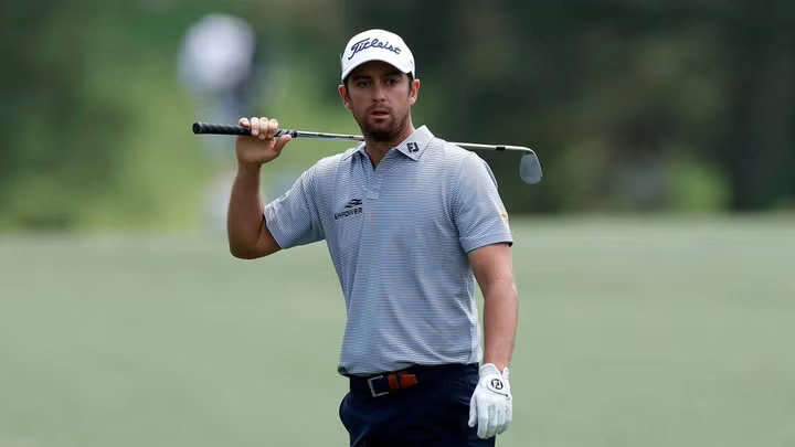PGA Tour Pro tự nhận phạt vì phạm luật liên quan máy đo khoảng cách 