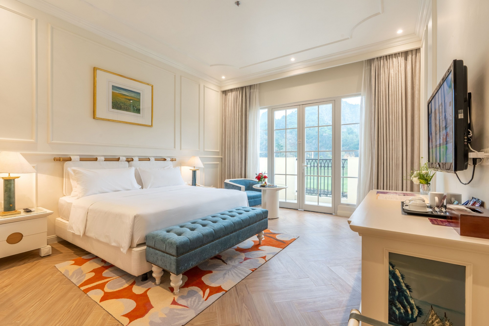 03_Legend_Valley_Hotel.JPG (682 KB)