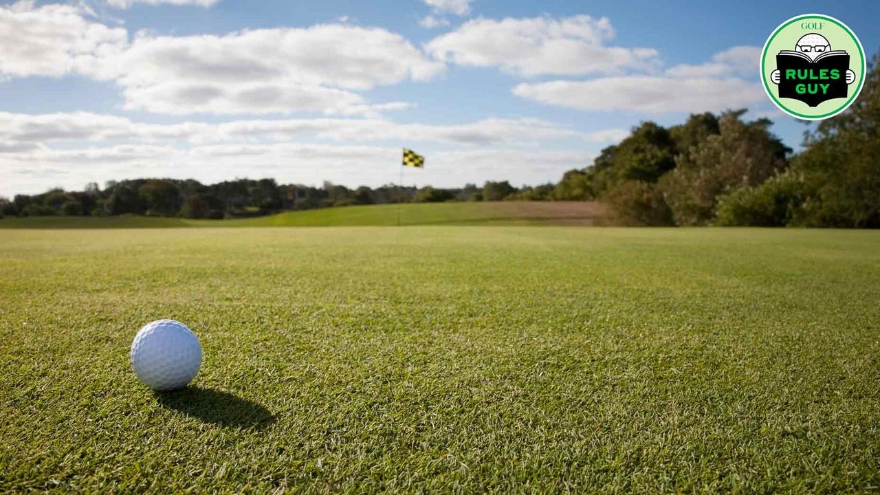golf-ball-on-green-windy.jpg (250 KB)