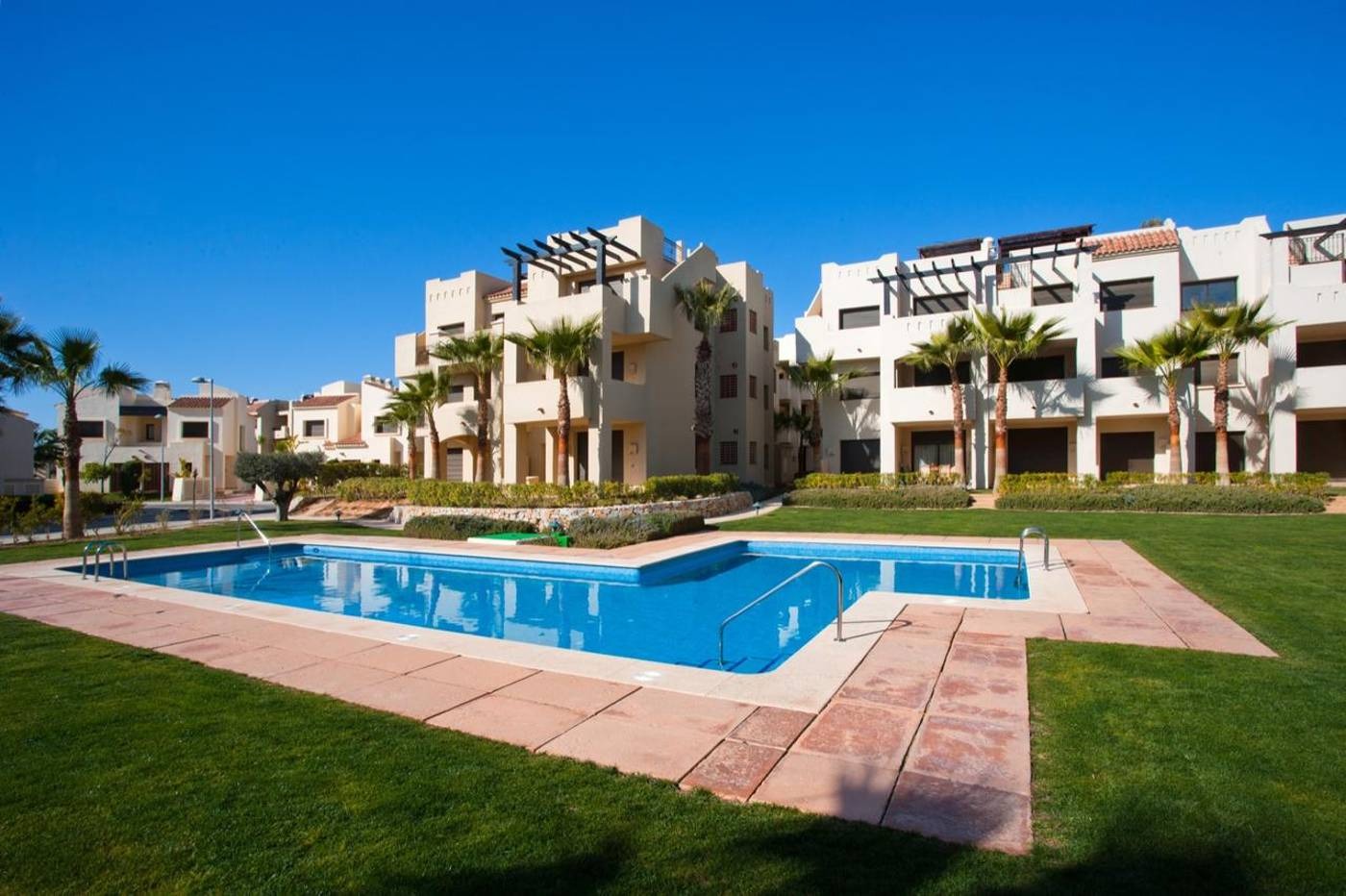 Roda-Golf-Beach-Resort.jpg (204 KB)
