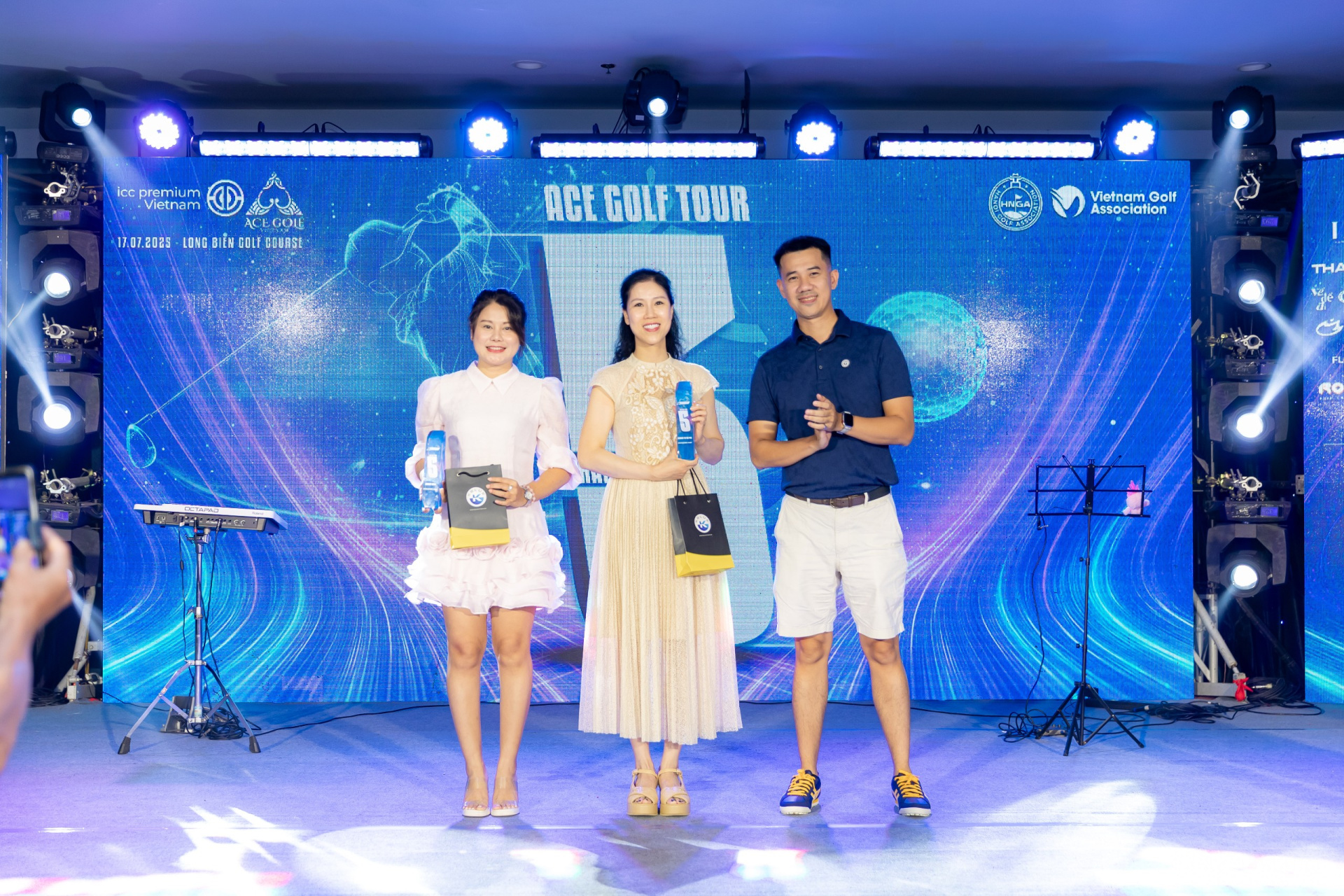 06a1737d52d5e48bbdc4.jpg (1.20 MB)