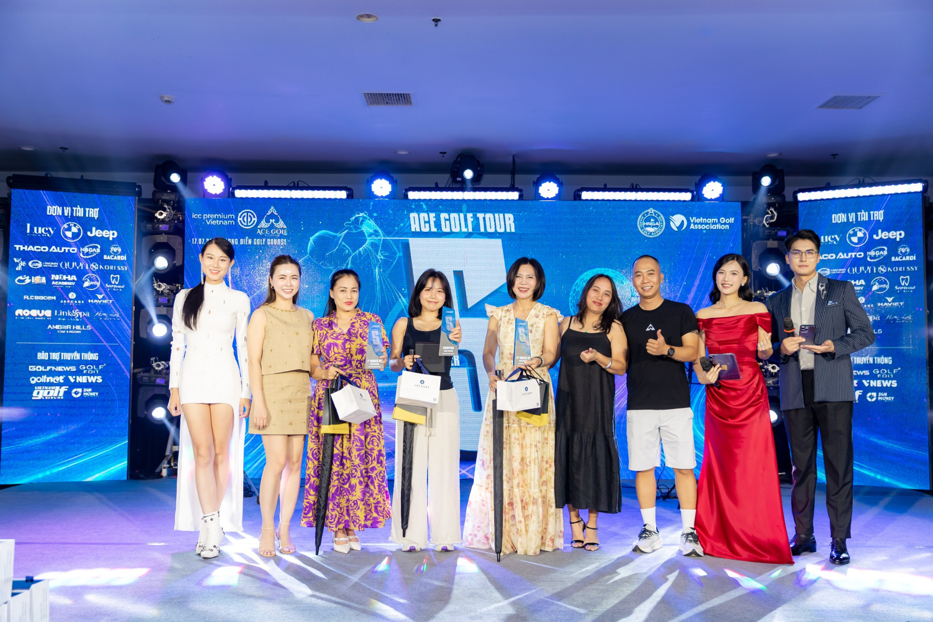 ab4722707ad8cc8695c9.jpg (990 KB)