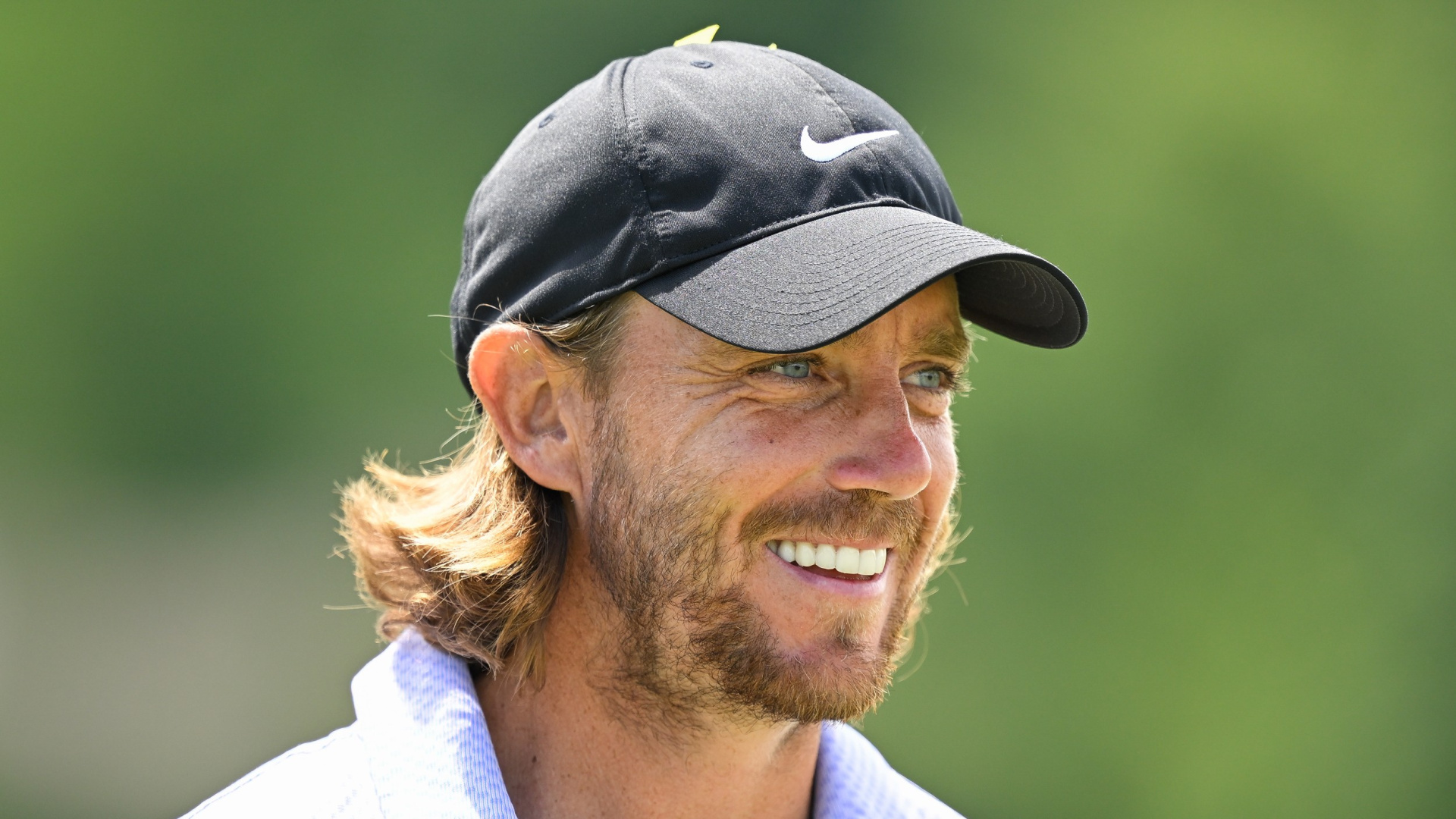 Vua về nhì" Tommy Fleetwood dẫn đầu FedEx St. Jude Championship sau 36 hố