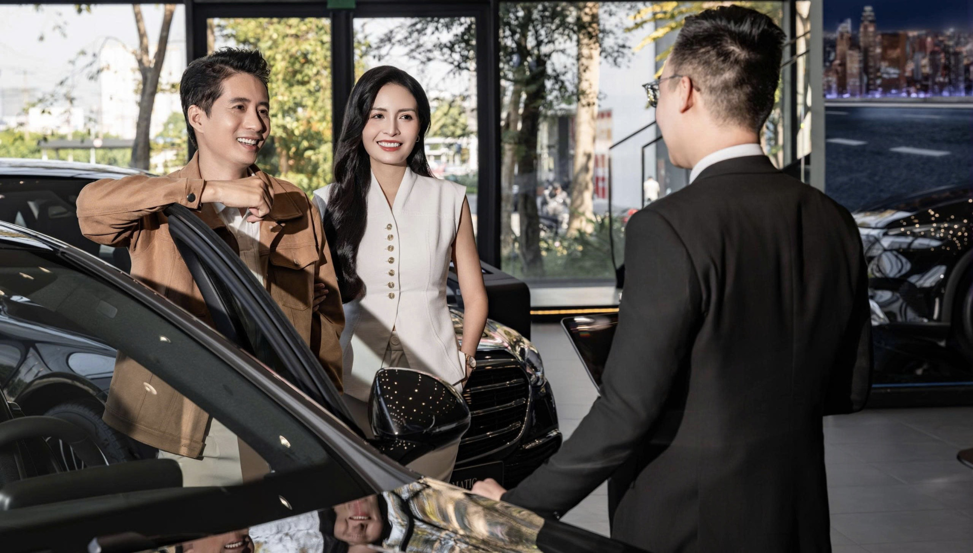 Ai được ưu ái nhất khi mua xe Mercedes?