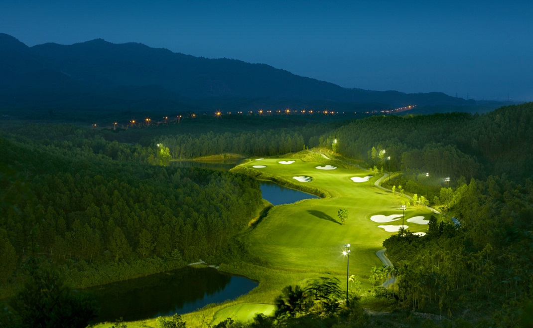 trang-golf-central.jpg (184 KB)