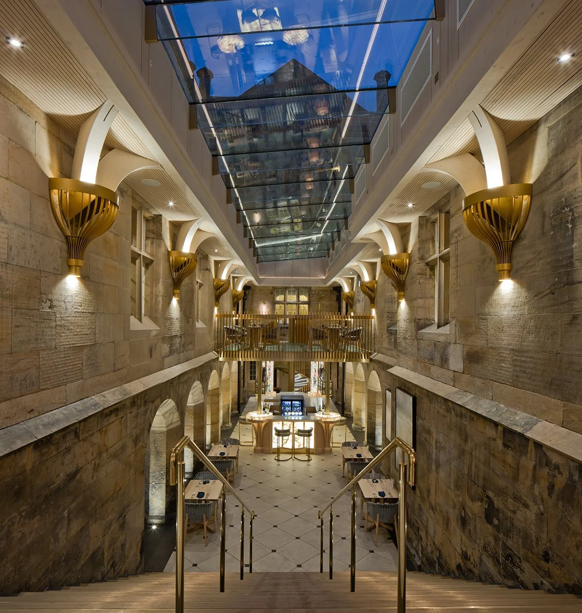 KMC-MHA23-39-lower-courtyard.webp (257 KB)