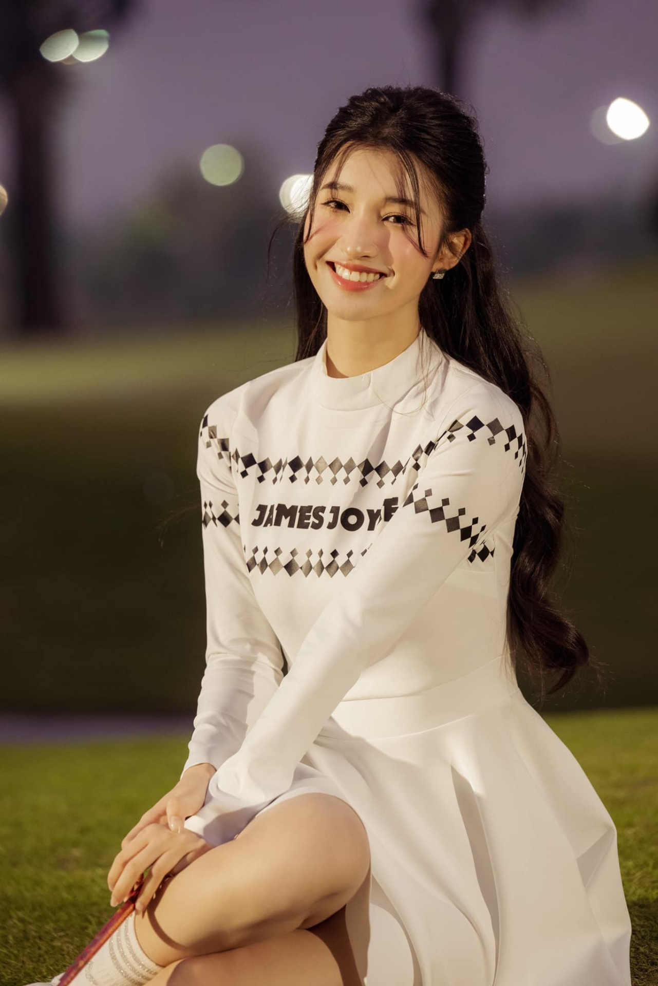 phuong-nhi-san-golf-2-1678241654-0917532.jpg (429 KB)