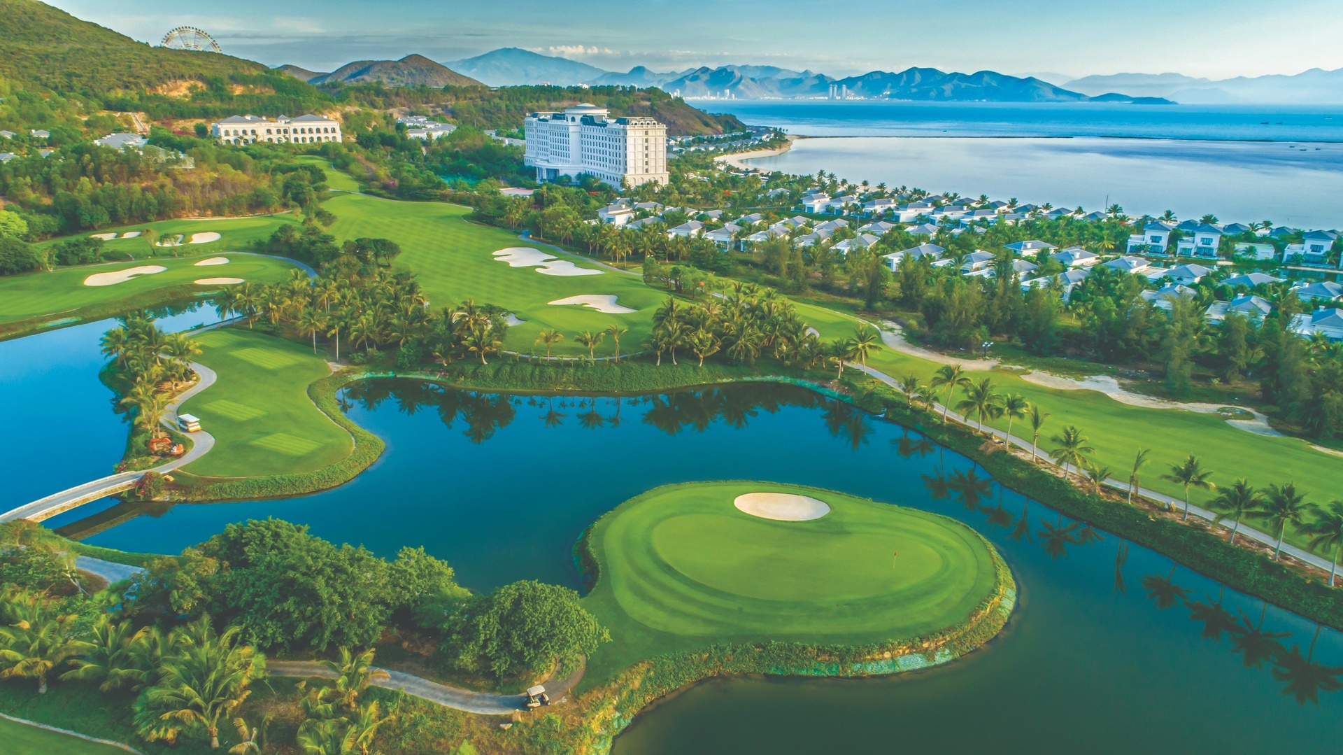 Golf tại Duyên hải Nam Trung Bộ: Dải bờ biển đẹp bậc nhất Việt Nam