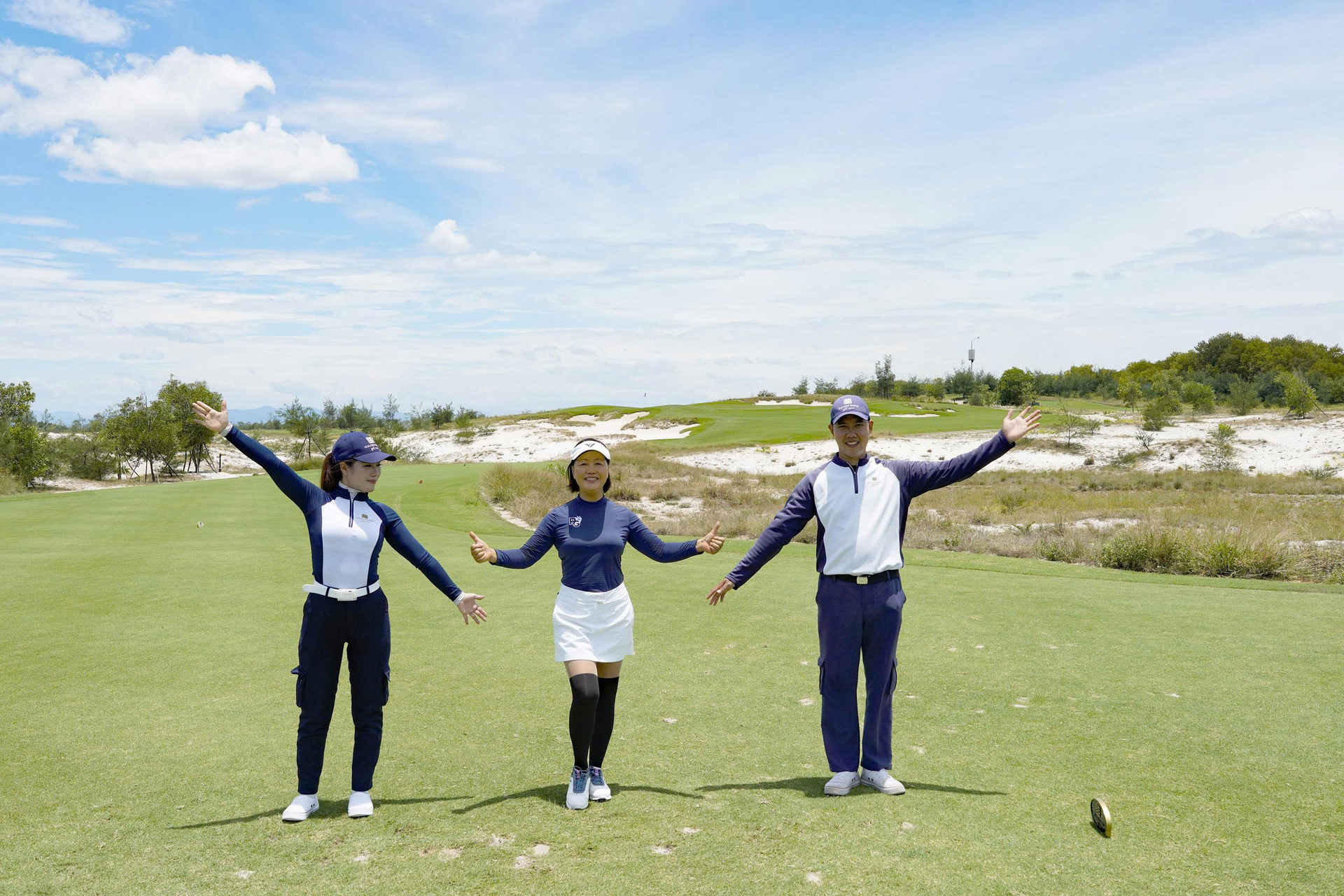 z8062807187463_9caf1d9c363de8a7dddf233dd38a622a.jpg (1014 KB)